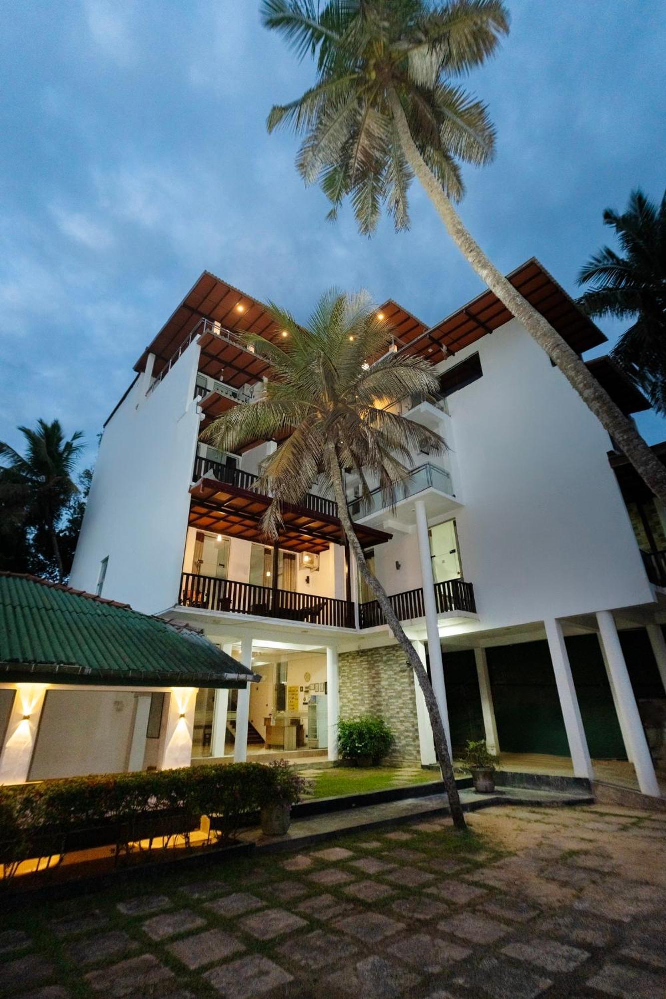 Sea View Tourist Inn تانجالي المظهر الخارجي الصورة