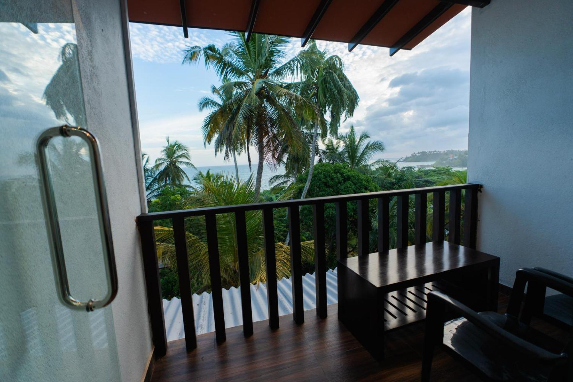 Sea View Tourist Inn تانجالي المظهر الخارجي الصورة