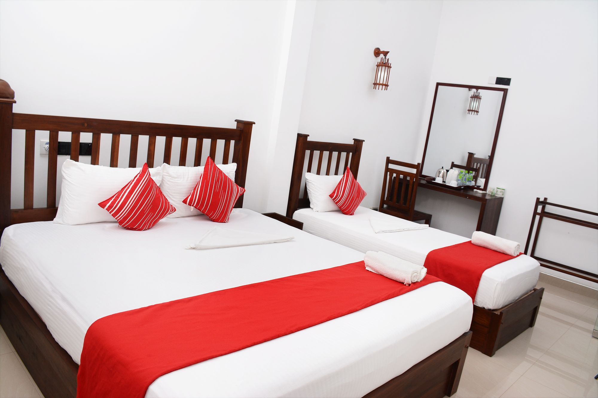 Sea View Tourist Inn تانجالي المظهر الخارجي الصورة